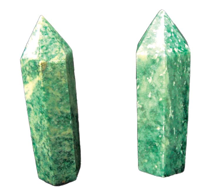 green aventurine points