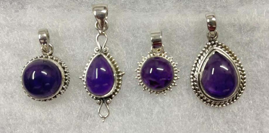 amethyst small pendant