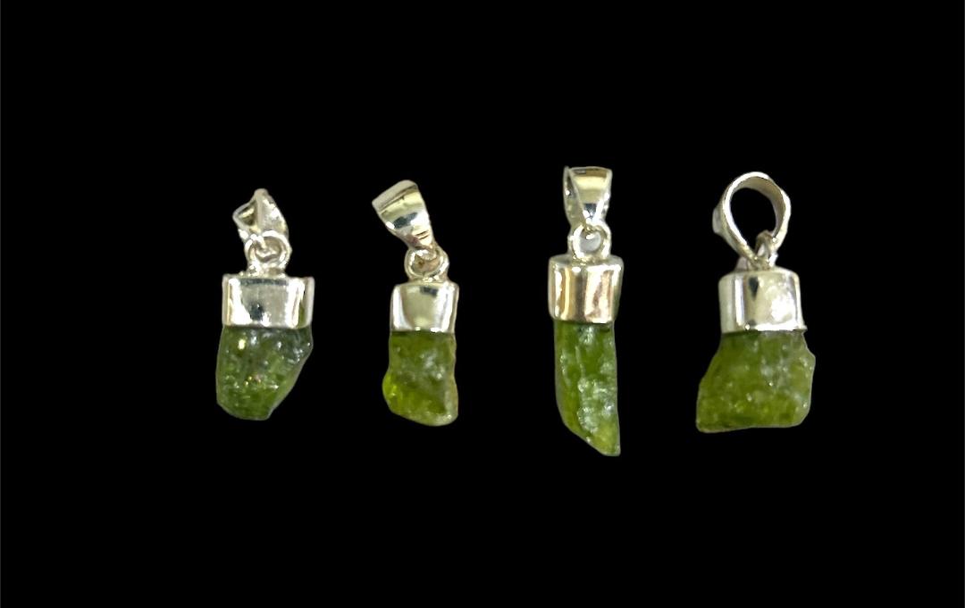 peridot rough pendant