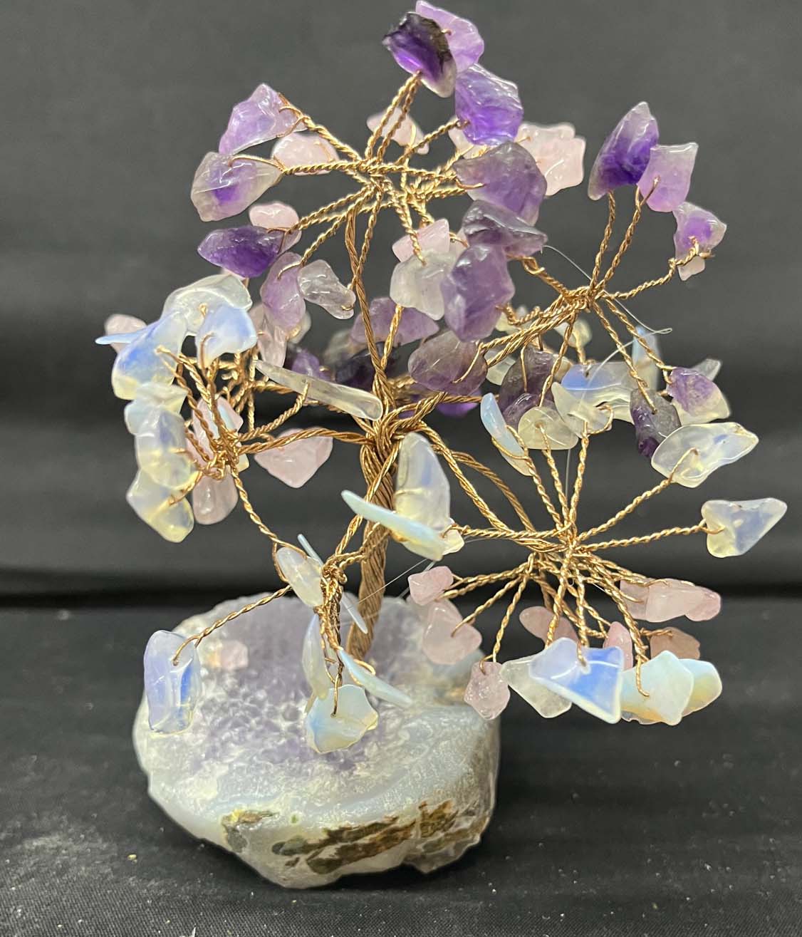 3 stone wire tree 100 chip