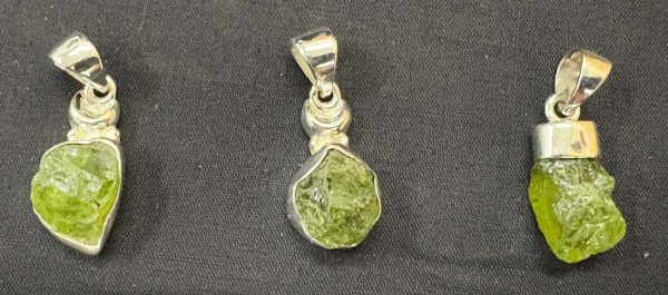 peridot rough pendant