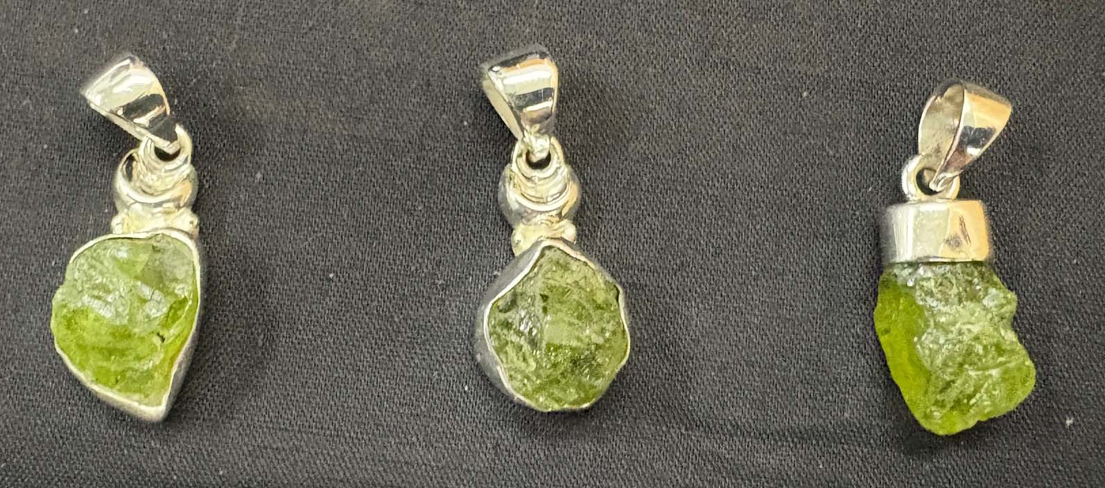 peridot rough pendant