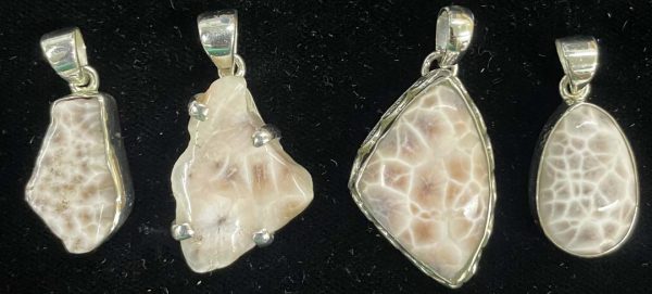thomsonite pendant