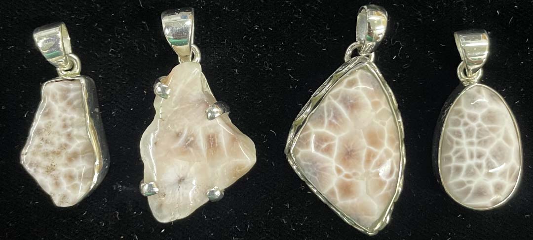 thomsonite pendant
